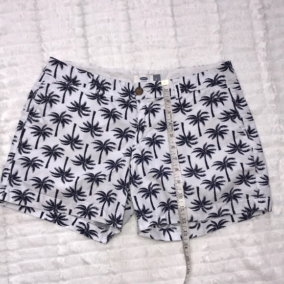 Women’s shorts bundle - Picture 7 of 8